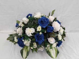 Sapphire Rose Flower Bouquet