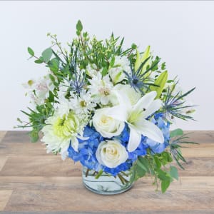 Horizon Line Flower Bouquet