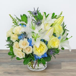 Luna Luxe Flower Bouquet