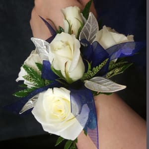 Corsage - CBC32 Flower Bouquet