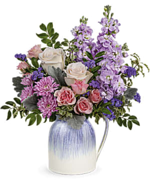 Teleflora's Pour on the Pretty Bouquet Flower Bouquet