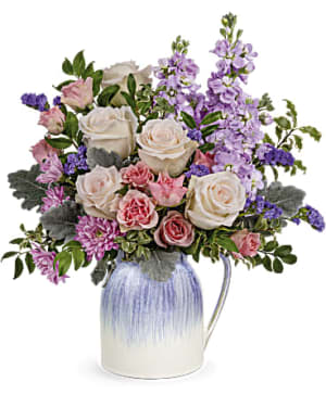 Teleflora's Pour on the Pretty Bouquet Flower Bouquet