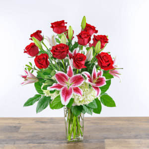 Enchanting Dozen Flower Bouquet