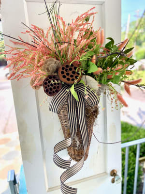 Front door or wall basket (Outdoor/Indoor) Flower Bouquet