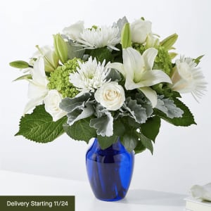 Snowy Dreams Flower Bouquet