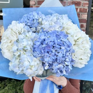 BLUE SKY Flower Bouquet