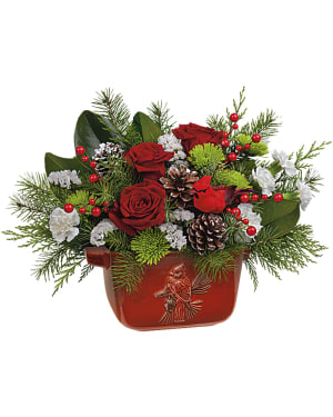 Classic Cardinal Centerpiece Flower Bouquet