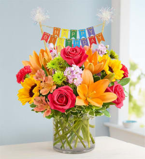 Floral Embrace with Happy Birthday Banner Flower Bouquet