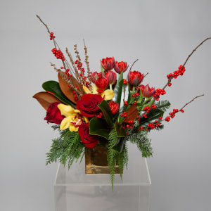 Golden Holiday Flower Bouquet