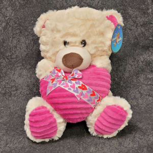 GAPV3110CR - GIFT HEART TEDDY BEAR CREAM Flower Bouquet