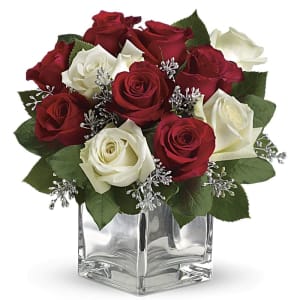 SNOWY NIGHT CUBE Flower Bouquet