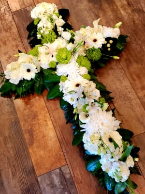 PEACEFUL CROSS-OVER with Green Flower Bouquet