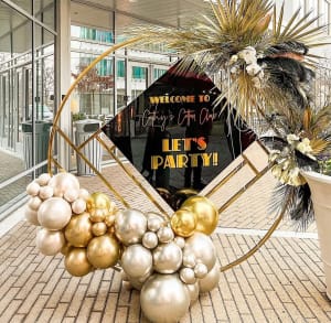 Aztec Round Backdrop - Gold Flower Bouquet