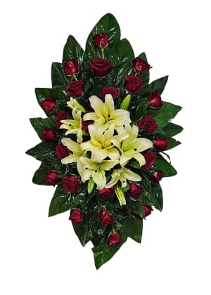 C-14 Corona de rosas y lirios con cinta impresa Flower Bouquet