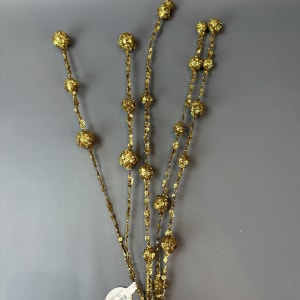 Gold Sparkle Ball Cmas Pick 27.5''L Flower Bouquet