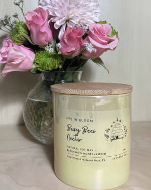 Busy Bees Nectar 9oz soy candle yellow lux jar Flower Bouquet