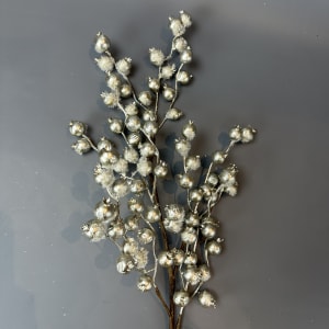 WP METALLIC BERRY W/ TINSEL SPRAY 26''L Flower Bouquet