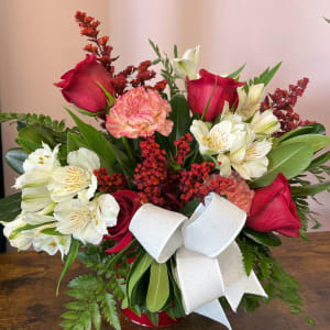 Red White Delight Flower Bouquet