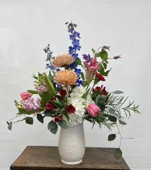 Elegance in Ceramic Vase Premium Flower Bouquet