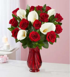 Stunning Red Rose & Calla Lily Bouquet Flower Bouquet