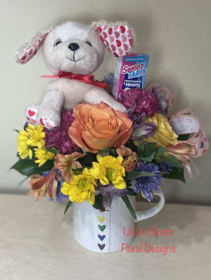 Sweet Love Cup Flower Bouquet