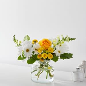 FTD's Sun Salutations Flower Bouquet