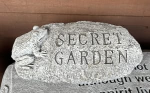 Secret Garden Stone Flower Bouquet