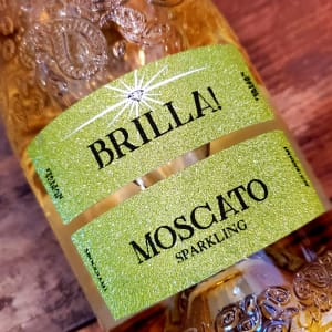 Brilla Sparkling Moscato Flower Bouquet