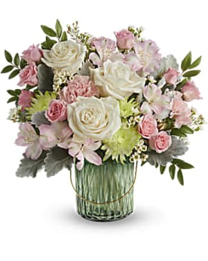 TELEFLORA'S LUSH GARDEN BOUQUET Flower Bouquet