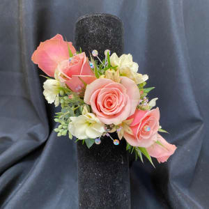 SOFT PINK WRIST CORSAGE Flower Bouquet