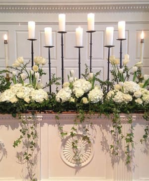 WHITE CANDLE GARDEN Flower Bouquet