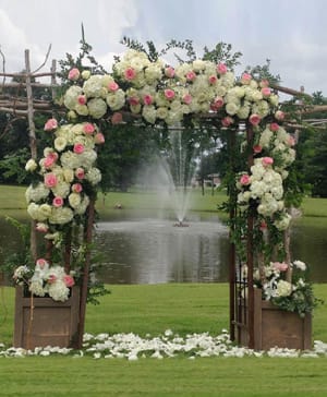 IVORY & ROSE Flower Bouquet