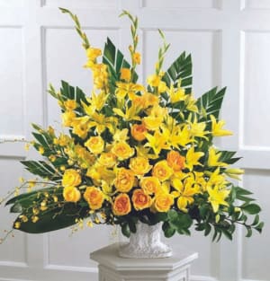 All Yellow Sympathy Basket-FNFSB-16 Flower Bouquet