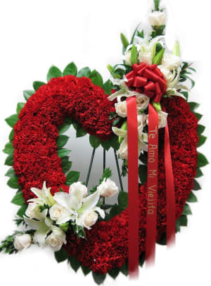 Red & White Hollow Heart-RWH001X Flower Bouquet