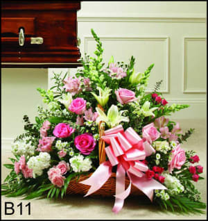 B11 Pink and White Fireside Basket Flower Bouquet