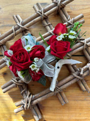 Red Spray Rose Corsage Boutonierre Set Flower Bouquet