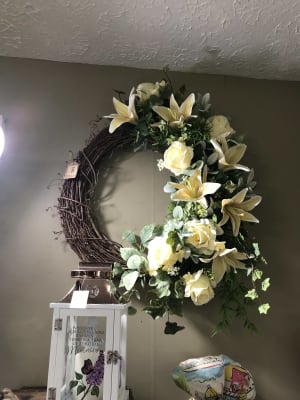 beautiful yellow wreath for spring Flower Bouquet