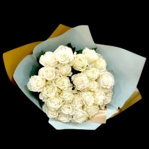 WHITE ROSES BOUQUET WRAP Flower Bouquet