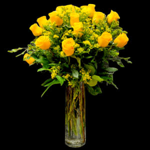 YELLOW ROSES IN CLEAR VASE Flower Bouquet