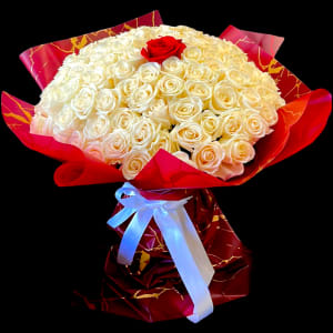 ONE AND ONLY BOUQUET 100 PC Flower Bouquet