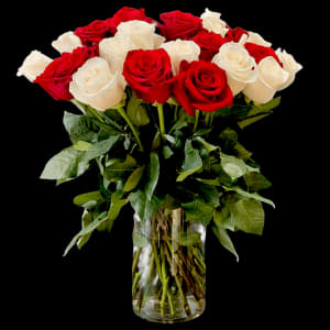 CLASSIC RED & WHITE IN VASE Flower Bouquet