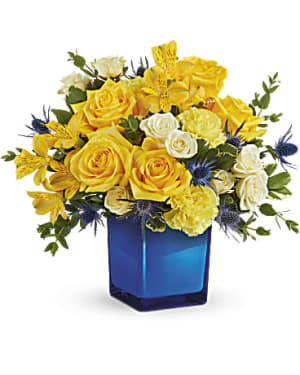 TELEFLORA'S GOLDEN BLUE BOUQUET Flower Bouquet