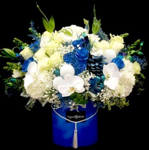 UNIQUE BLUES Flower Bouquet