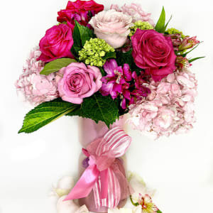 Rosey Bundle Flower Bouquet