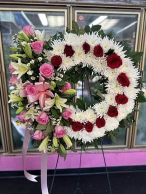 ENTERNAL LOVE WREATH Flower Bouquet