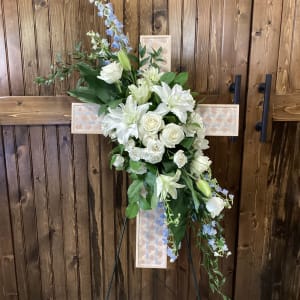 Simplicity Cross Easel Flower Bouquet