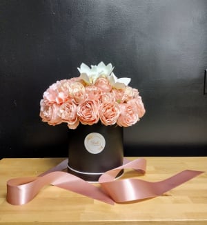 PINK BEAUTY  BOX Flower Bouquet