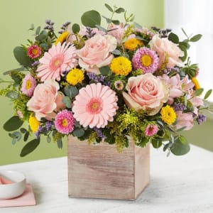 SPRING SENTIMENT Flower Bouquet