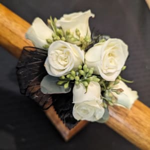 Simple Black Corsage Flower Bouquet