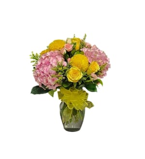 SW-2 Arreglo de hortensias, spray roses, crisantemos y rosas Flower Bouquet